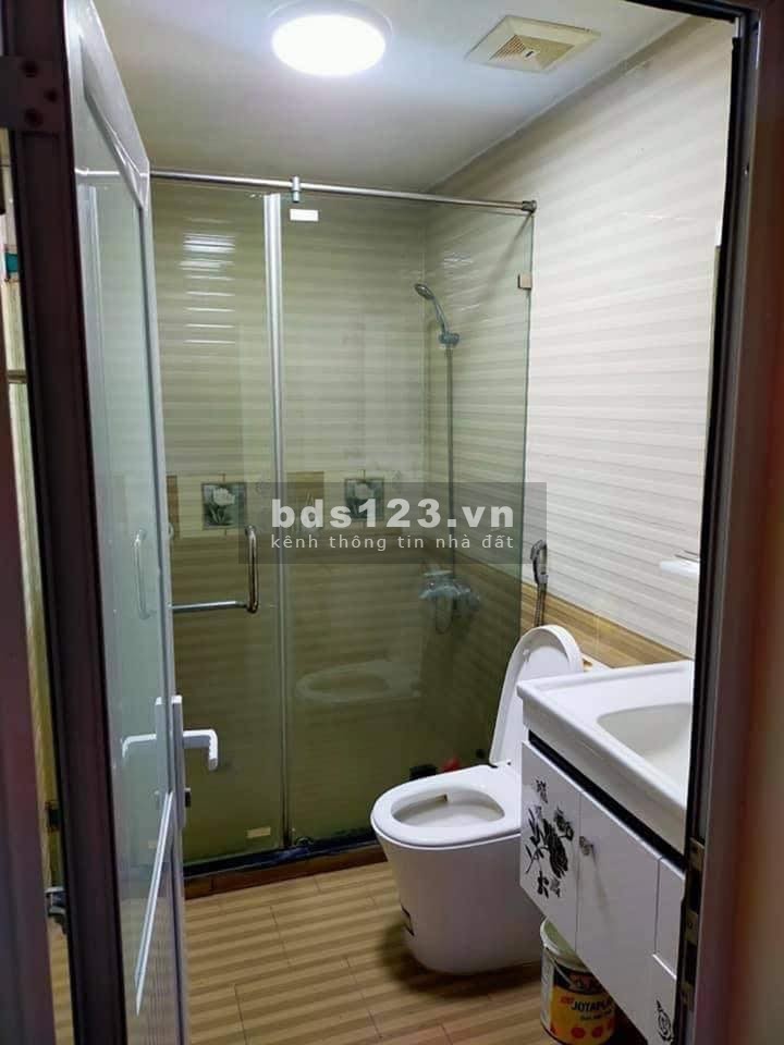 Bán nhà 5 tầng ngõ 40 Trần Vỹ, đường ô tô tránh . DT 42m2, mt 4m, giá 6.8 tỷ