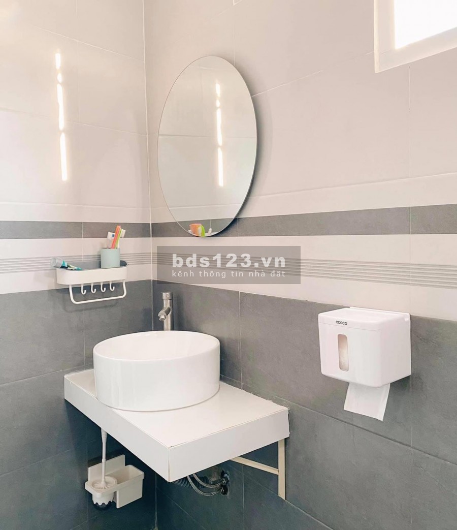 Bán nhà Hoàng Mai xe ô tô con đỗ cửa kết cấu 4 tầng giá chỉ 3.25 tỷ