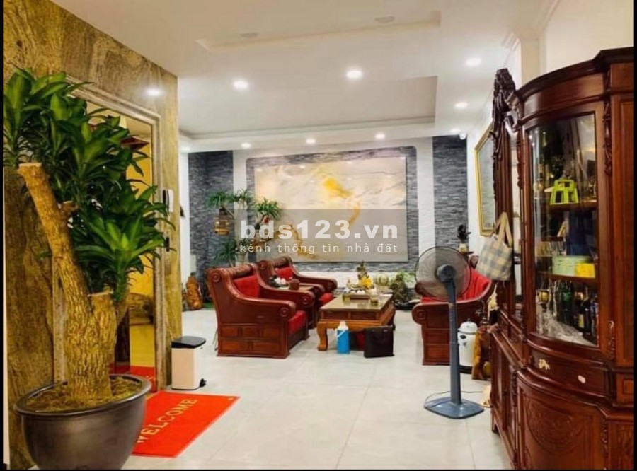 Bán nhà phố Đội Cấn ô tô tránh 8 tầng thang máy, kinh doanh, dt 70m2, mt 6m, giá 16 tỷ