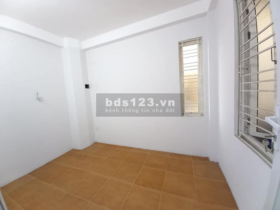 Bán nhà Tân Mai, 30m2 x 4 Tầng x MT 3.8m, ở ngay, 20m ra mặt phố…