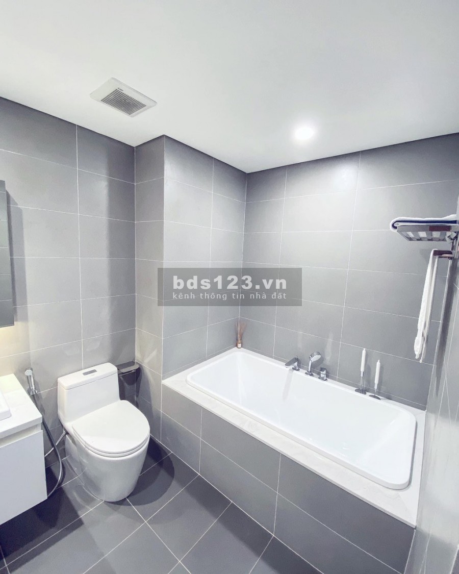 Chính chủ nhượng gấp căn hộ cao cấp giá gốc đợt đầu, đủ đồ dùng