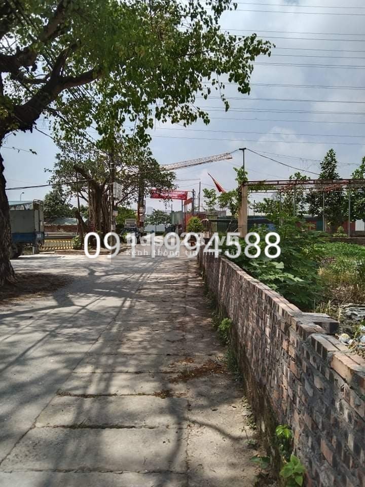 Đất Phú Thượng 70m2, ngõ thông, ôtô,gần KĐT Sunshine Riverside.Hơn 4 tỷ. Lh 0911994588.