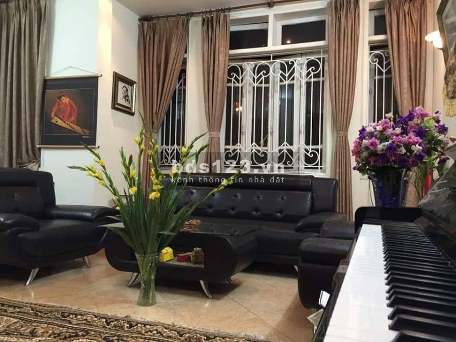Bán đất tặng nhà 3 tầng Lê Quý Đôn, Hà Đông, mặt tiền đẹp, ô tô đỗ cửa dt 64m2, giá 5.4 tỷ