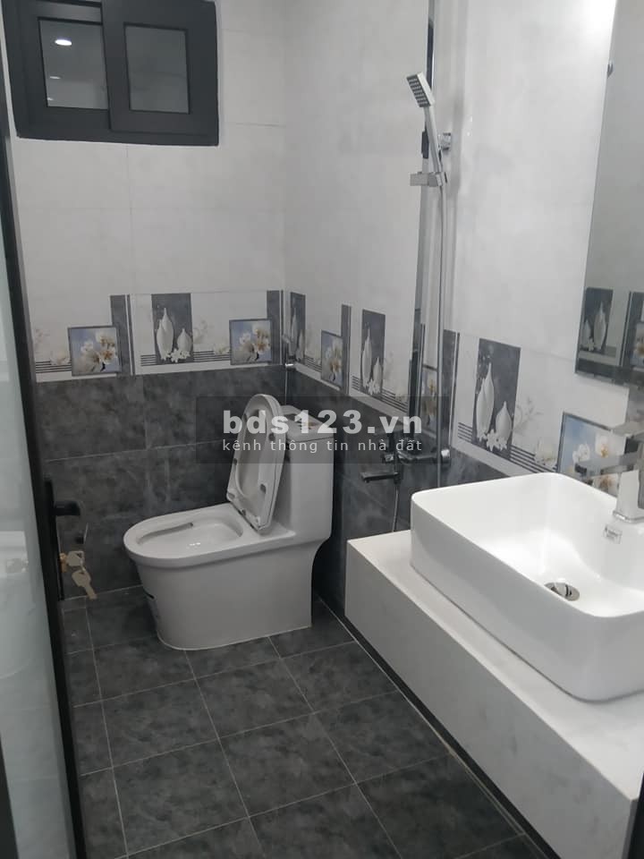 Bán nhà Phú Diễn Quận Bắc Từ Liêm, dt 43.5m2, giá 2.85 tỷ, nhà mới đẹp chưa bóc tem