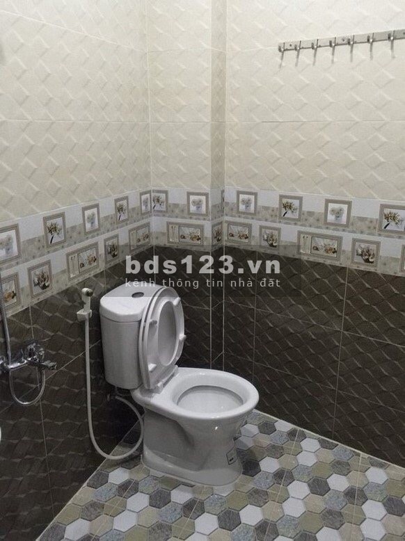 Nhà 2 mặt tiền hẻm hẻm xe hơi nhà chưa qua sừ dụng 1T1L DT 4x12m Quận 12