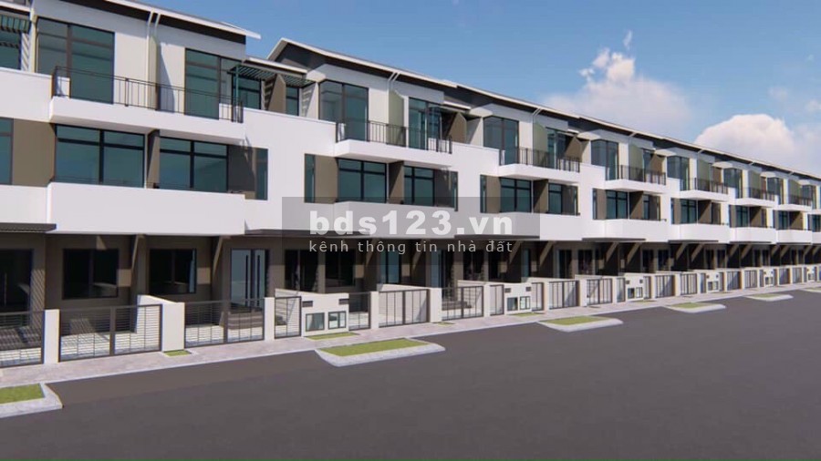Nhà Royal Park thanh toán theo tiến độ từ chủ đầu tư, đường ô tô ra vào