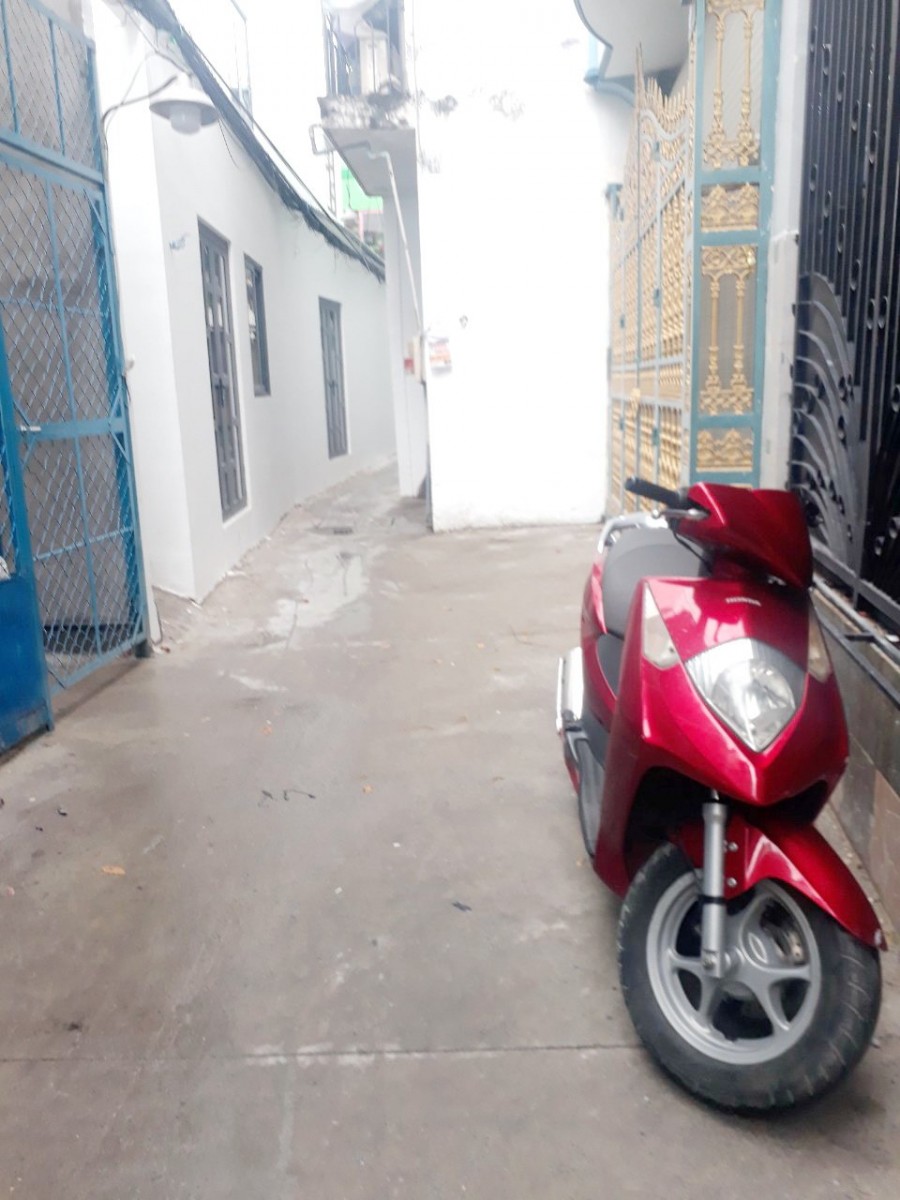Bán nhà 2 tầng, hẻm 119 Nguyễn Thị Tần Phường 2 Quận 8