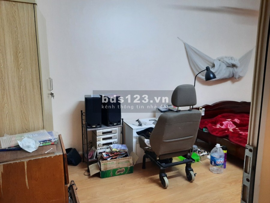 Cho thuê nhà ở 2 tầng tổng diện tích 90m2 tại 238 Âu cơ Tây hồ HN ô tô đỗ cửa