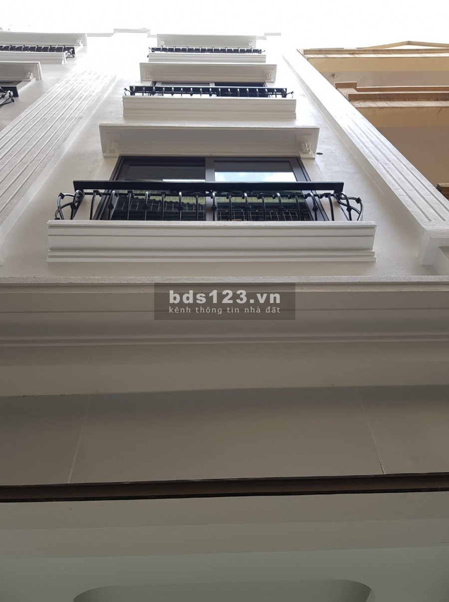 HXH 10m 45m2 5tỷ4 6 tầng Quận 10 đường Ngô Gia Tự Phường 4 LH:0972010495
