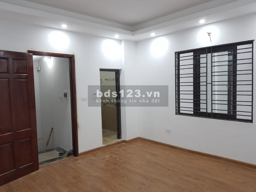 HXH 10m 45m2 5tỷ4 6 tầng Quận 10 đường Ngô Gia Tự Phường 4 LH:0972010495