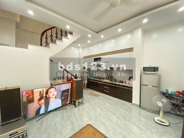 Bán nhà Xuân Phương - Tu Hoàng, 38m2 x 4 tầng, mặt tiền 4m, 2.9 tỷ