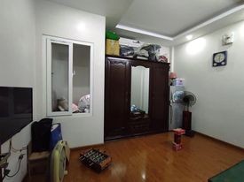 Nhà ngõ 1 Võ Chí Công, 37m2, giá bán 3.3 tỷ, 5 tầng đúc kiên cố