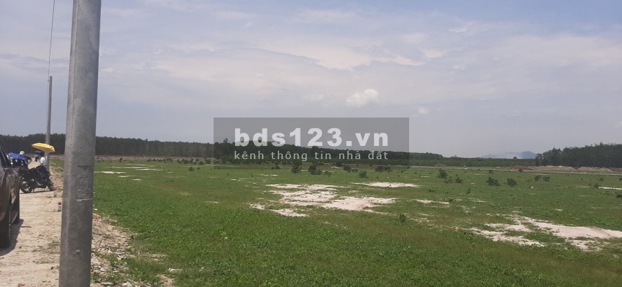 Bán mấy lô sát Sân bay Hồ Tràm, cạnh bên KCN Đất Đỏ, sổ…