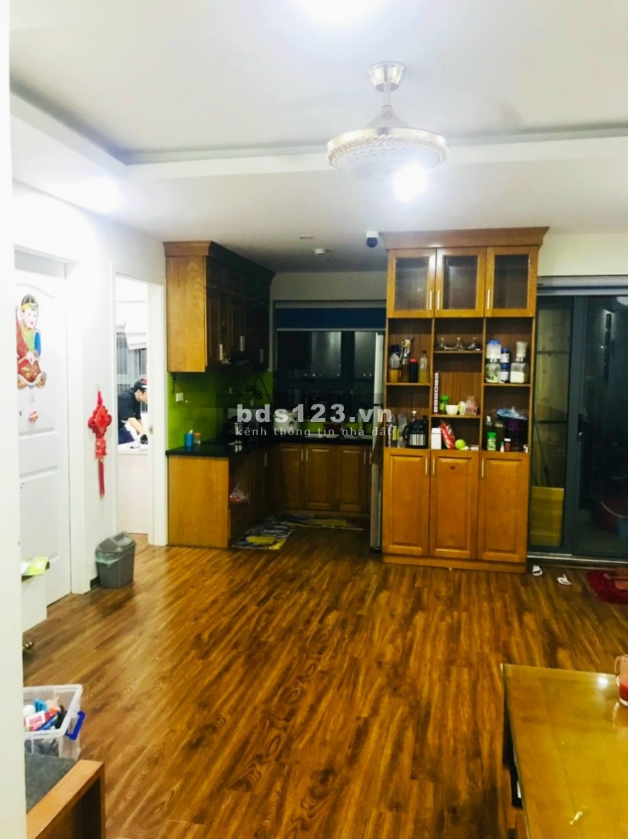 1.25 tỷ chính chủ bán chung cư 75m2, 3PN, 2vs, đủ tiện nghi,T7, lô góc 3 mặt thoángHà Đông