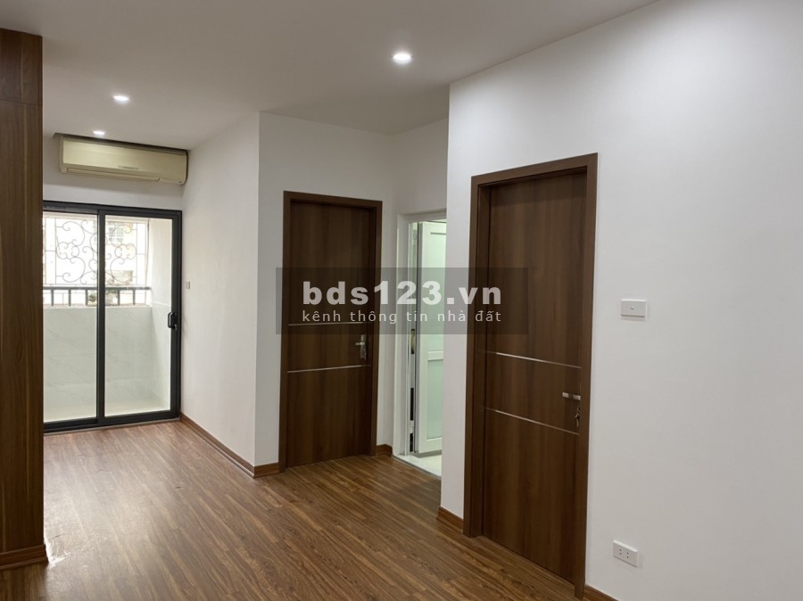Bán nhà Trung Kính, Yên Hoà. Gần phố, ngõ thông rộng. 36m2x5T đẹp. Giá 3.5 tỷ. LHCC 0936522290