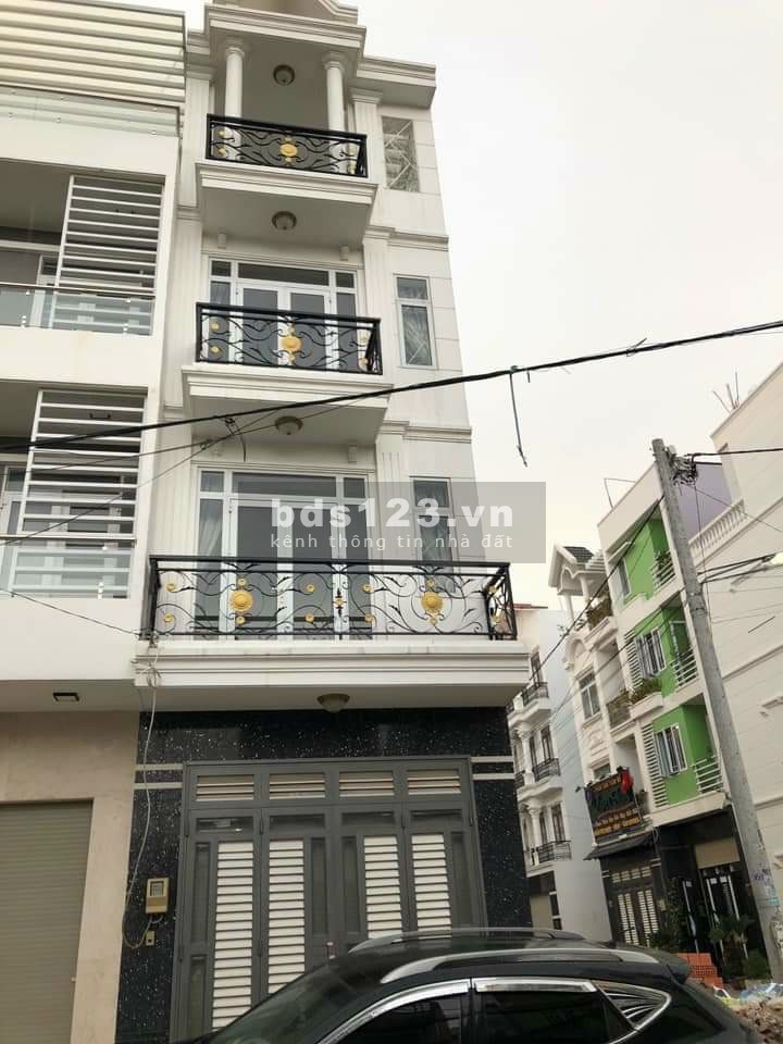 Cho thuê nhà hxh quốc lộ 13, Hiệp Bình Phước, nhà mới 1 trệt 3 lầu