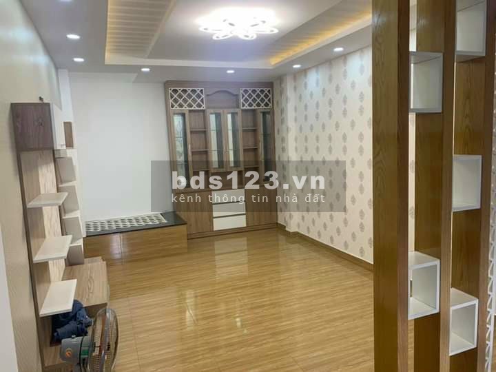 Cho thuê nhà hxh quốc lộ 13, Hiệp Bình Phước, nhà mới 1 trệt 3 lầu