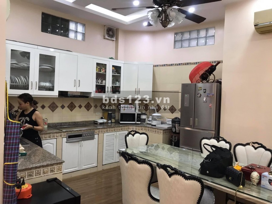 Nhà đẹp THỔ QUAN, sân vườn. Dòng tiền cao, dt 80m2 giá 6,8 tỷ