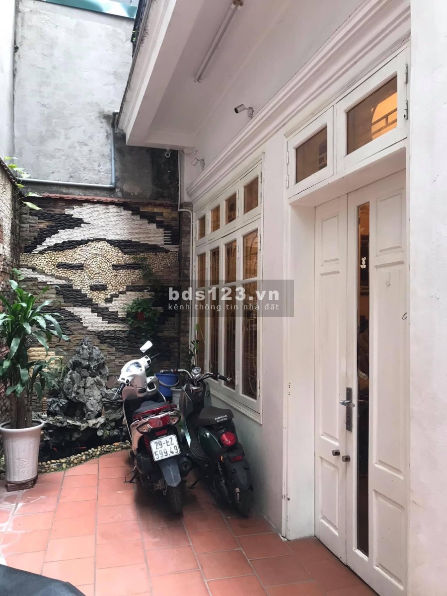 Nhà đẹp THỔ QUAN, sân vườn. Dòng tiền cao, dt 80m2 giá 6,8 tỷ