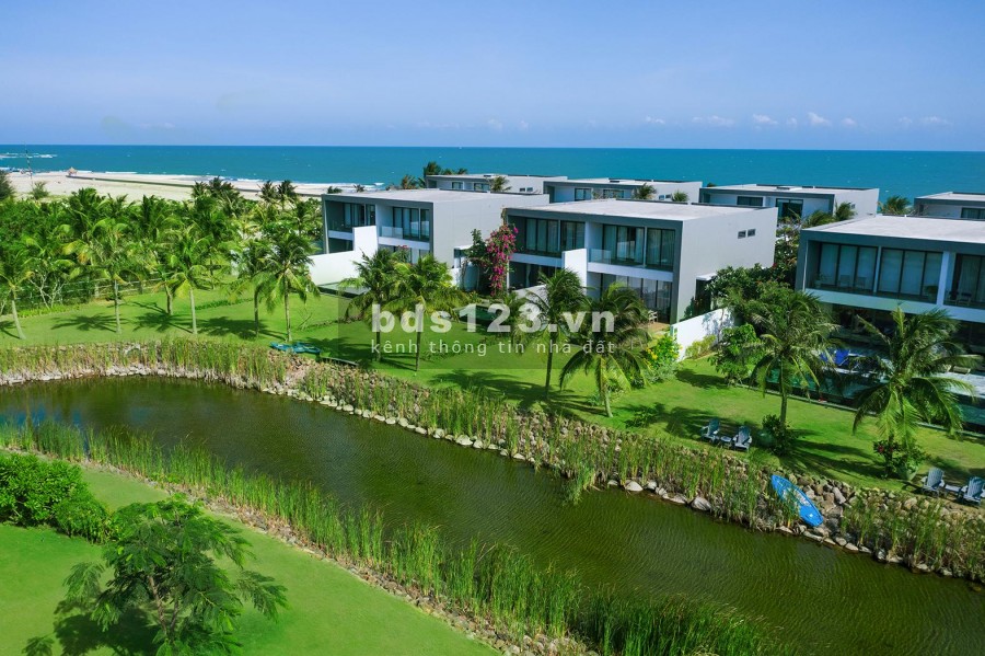 Biệt thự biển Sanctuary Hồ Tràm giá bán chỉ 39tr/m2, nhà đã hiện hữu. LH: 093 6622365