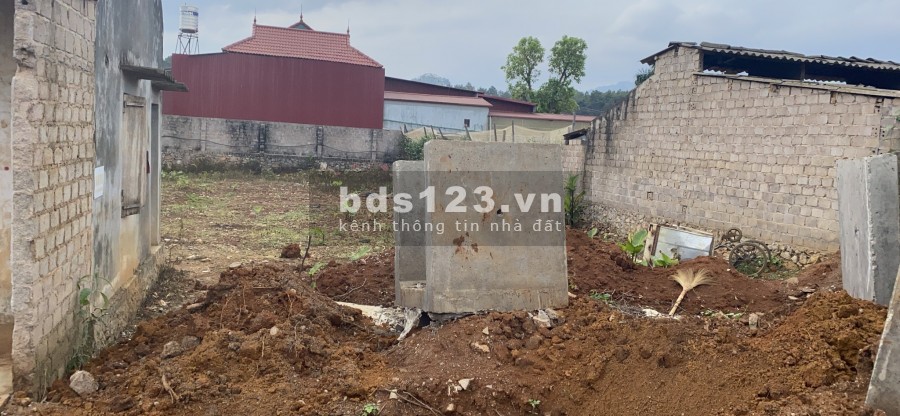 Cần bán đất Thôn Bản Áng, Mộc Châu, Sơn La, gần đường Quốc Lộ