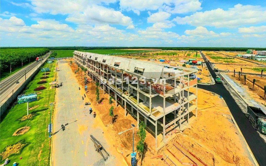 Bán đất nền ở sân bay Quốc Tế Long Thành ,đầu tư sinh lời cao LH 0981.946.210,,ngân hàng hỗ trợ cho Qúy Khách hàng 70% 10 năm đến 20 năm