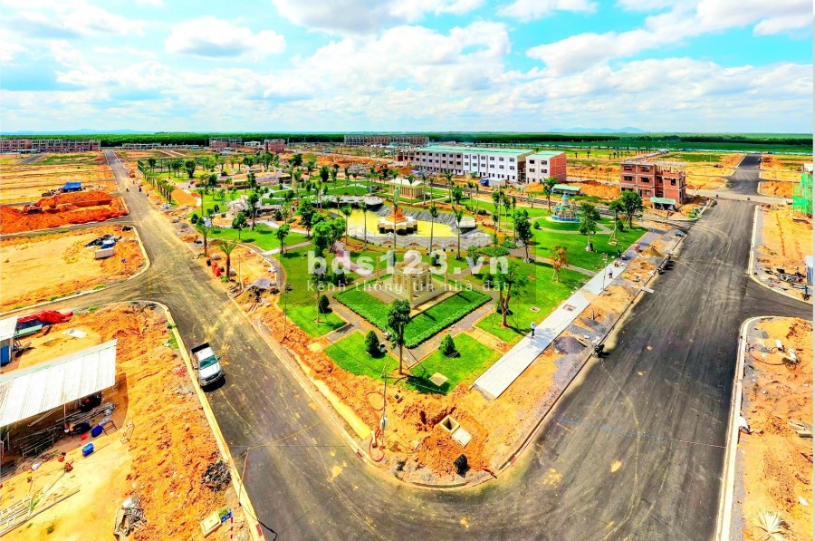 Bán đất nền ở sân bay Quốc Tế Long Thành ,đầu tư sinh lời cao LH 0981.946.210,,ngân hàng hỗ trợ cho Qúy Khách hàng 70% 10 năm đến 20 năm
