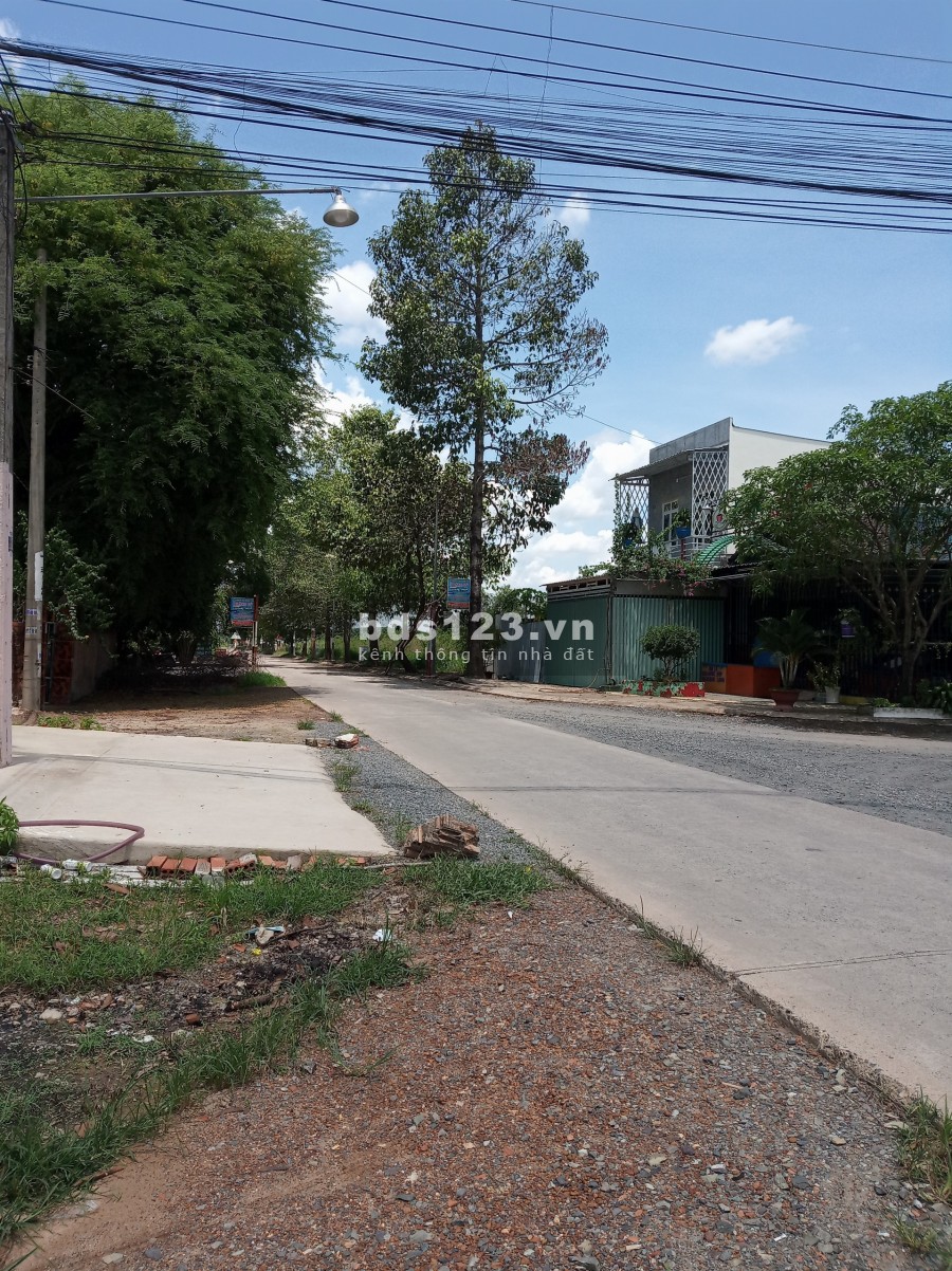 Chính chủ cần bán đất vị trí đẹp gần kcn Giang Điền - Tp.Biên Hòa, Đồng Nai, rất thích hợp xây trọ 2400m2 giá 12.5 tỷ