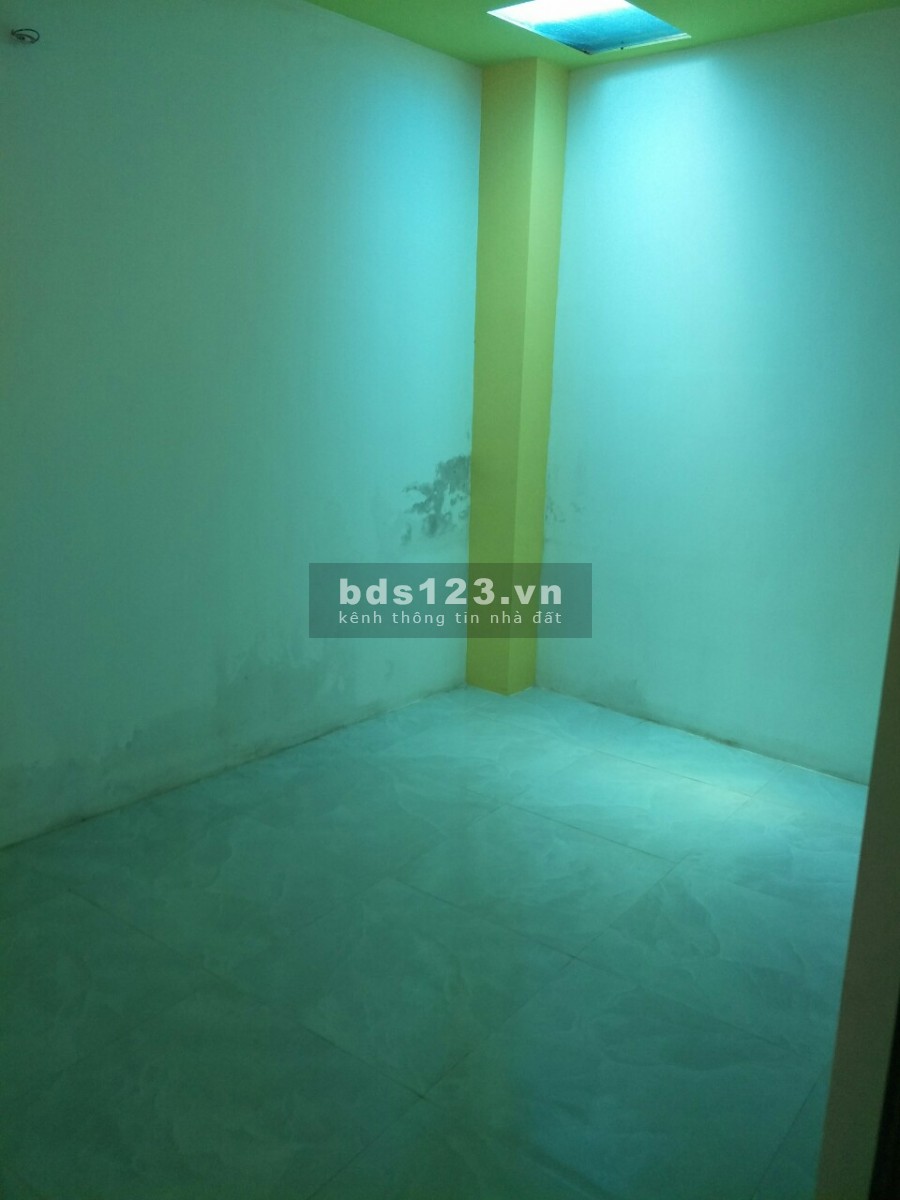 Nhà nguyên căn nở hậu phường Linh Đông, dt 2.35 tỷ, đường số 40, Thủ Đức