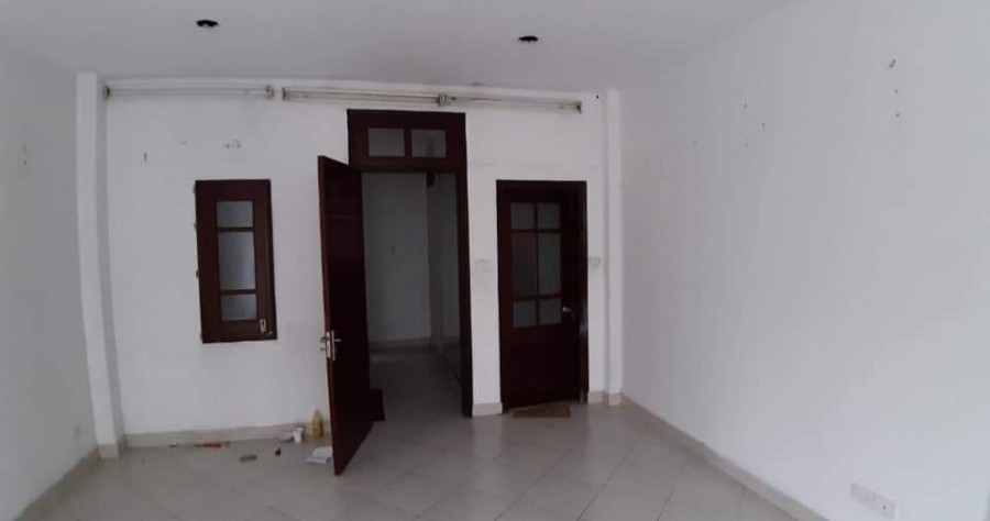 Xã Đàn,1 Đống Đa Hà Nội 43m2, 6 tầng mt 4.5m giá 24.8 tỷ có thương lượng