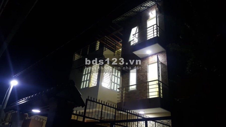 Bán nhà Trường Chinh, Quận 12, DT 100M2 NHÀ ĐẸP giá 5.3 tỷ thương lượng