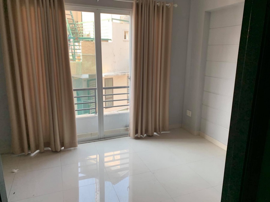 Bán nhà HXH Lý Chính Thắng, Nhà Nới Nở Hậu ở ngay, 42m2, 5 tầng Giá chỉ 8 tỷ 8