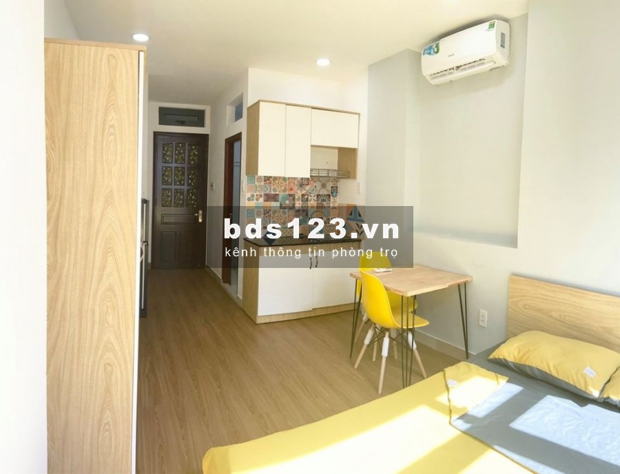 Phòng Studio đầy đủ nội thất - cửa sổ thoáng mát gần ĐH Hutech