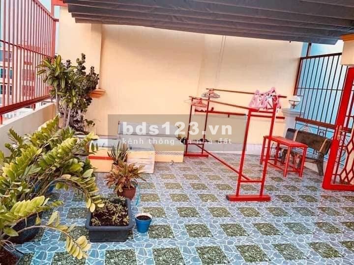 Bán nhà nguyên căn Bình Thạnh, dt 100m2, 4 tầng, ngang 6,6x14,5m biệt thự hẻm xe tải