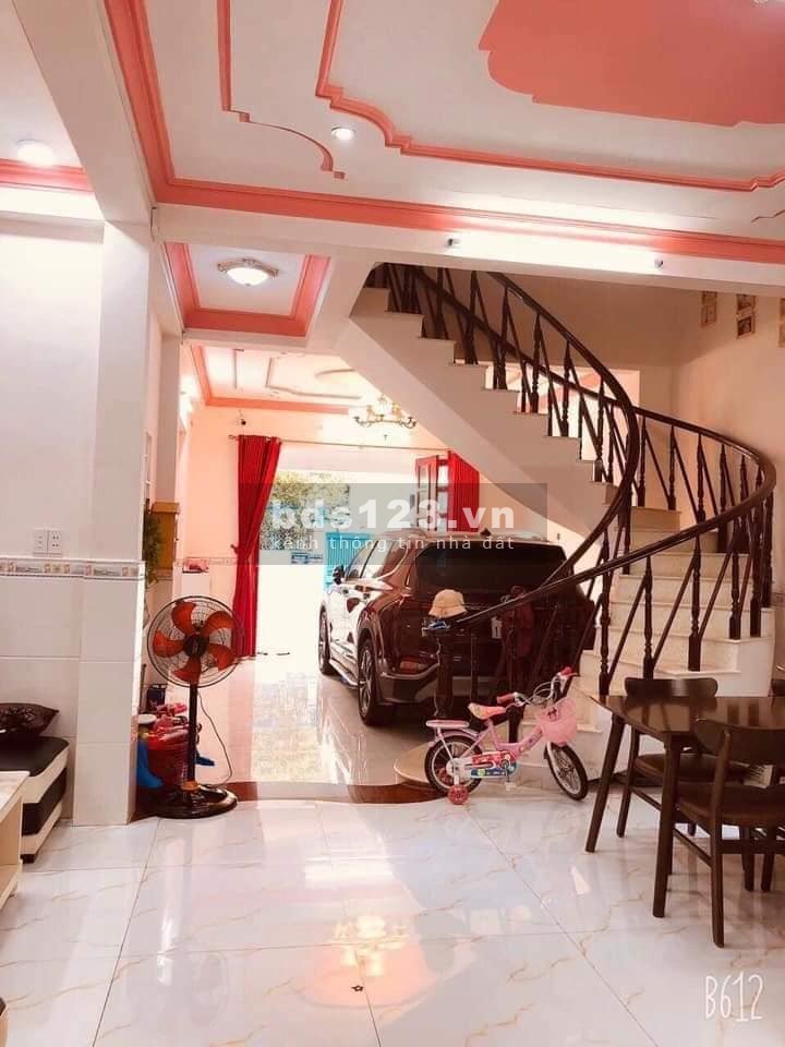 Bán nhà nguyên căn Bình Thạnh, dt 100m2, 4 tầng, ngang 6,6x14,5m biệt thự hẻm xe tải