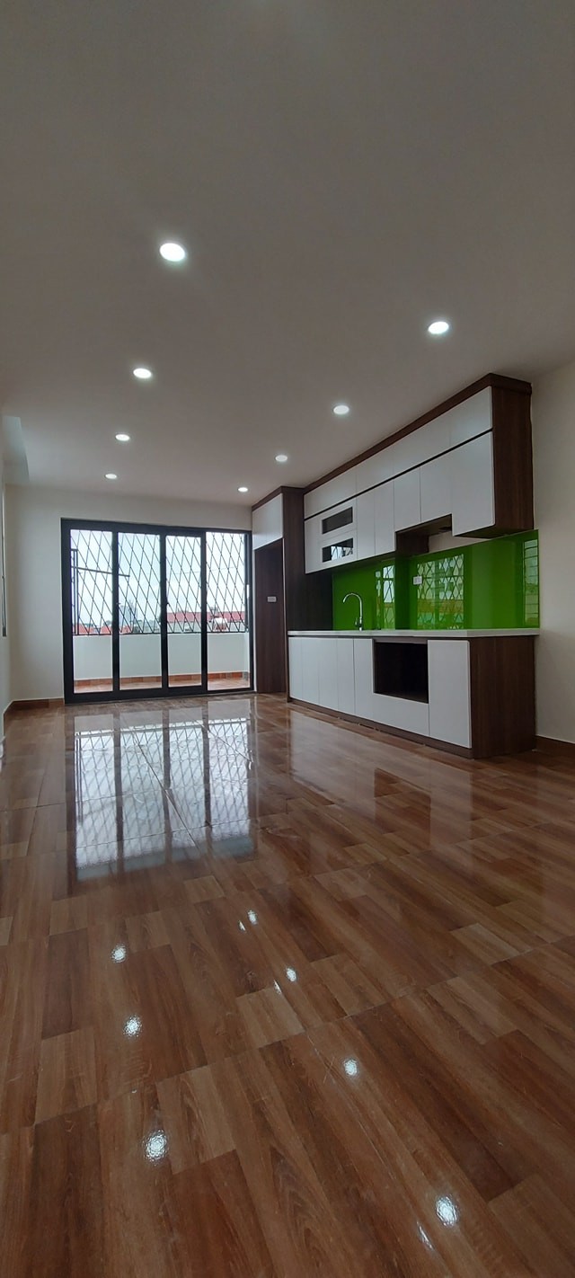 Hàng hiếm nhà Mỗ Lao, Quận Hà Đông, khu phân lô, vỉa hè đá bóng, giá thương lượng
