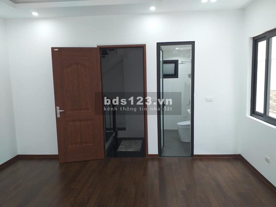 Bán Gấp nhà đẹp 5 sao Tôn Thất Tùng, Quận Đống Đa giá bán chỉ 5.85 tỷ
