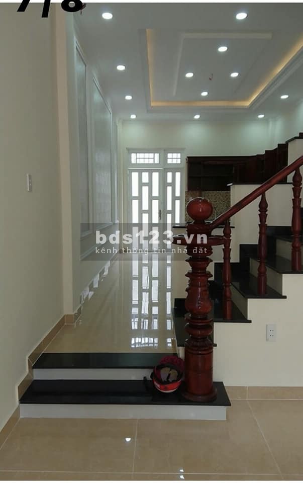 Cho thuê nhà hxh đường Hiệp Bình, P Hiệp Bình Phước 1 trệt 3 lầu, sân ô tô
