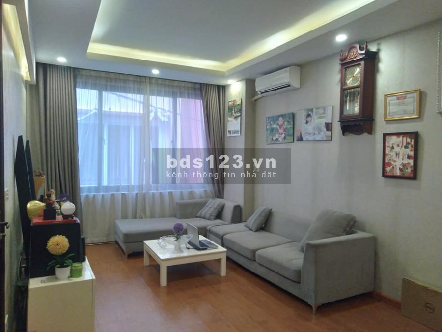 Bán nhà nguyên căn đường Lê Trọng Tấn, gara ô tô, dt 36m2, 4 tầng, chỉ 3.5 tỷ hơn