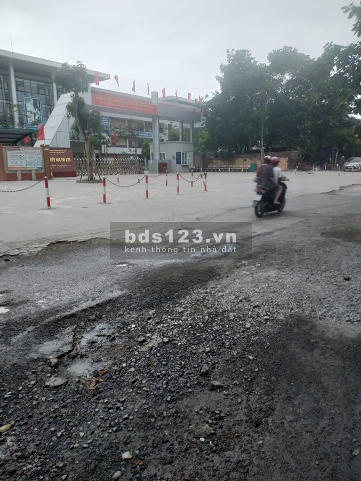 Bán nhà cấp 4 ngõ 282 Kim Giang ngõ thông, rộng ô tô vào nhà dt 65m2, mặt tiền 5.2m
