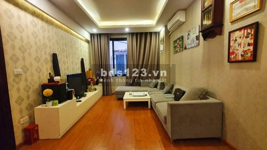 Bán nhà nguyên căn đường Lê Trọng Tấn, gara ô tô, dt 36m2, 4 tầng, chỉ 3.5 tỷ hơn