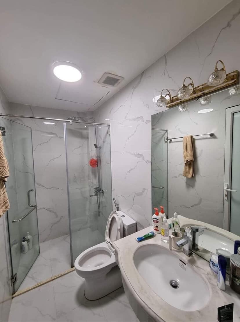 Bán nhà Trần Quốc Hoàn, phân lô, gara ô tô, tặng full nội thất đẳng cấp sang trọng.
