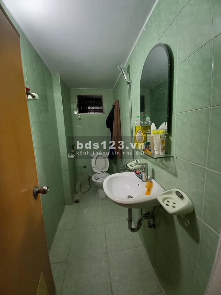 Bán gấp nhà Ngõ phố Tôn đức Thắng, ô tô cách 30m, 30/36m2, giá chỉ 3,45tỷ.