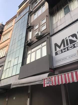 Bán Nhà Phạm Ngọc Thạch Mặt Phố Cực Đẹp 7.9 Tỷ Có Ngay Nhà Đẹp 4 Tầng Thạch Bàn 30m2/5 tầng/ 4mt/ 7.9 tỷ Quận Đống Đa