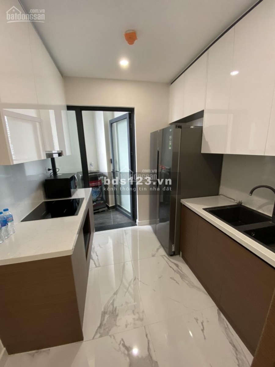 Bán căn hộ 2PN và 3PN Sunshine City – Ciputra, DT 73 – 104m2, full đồ, giá 35 triệu/m2