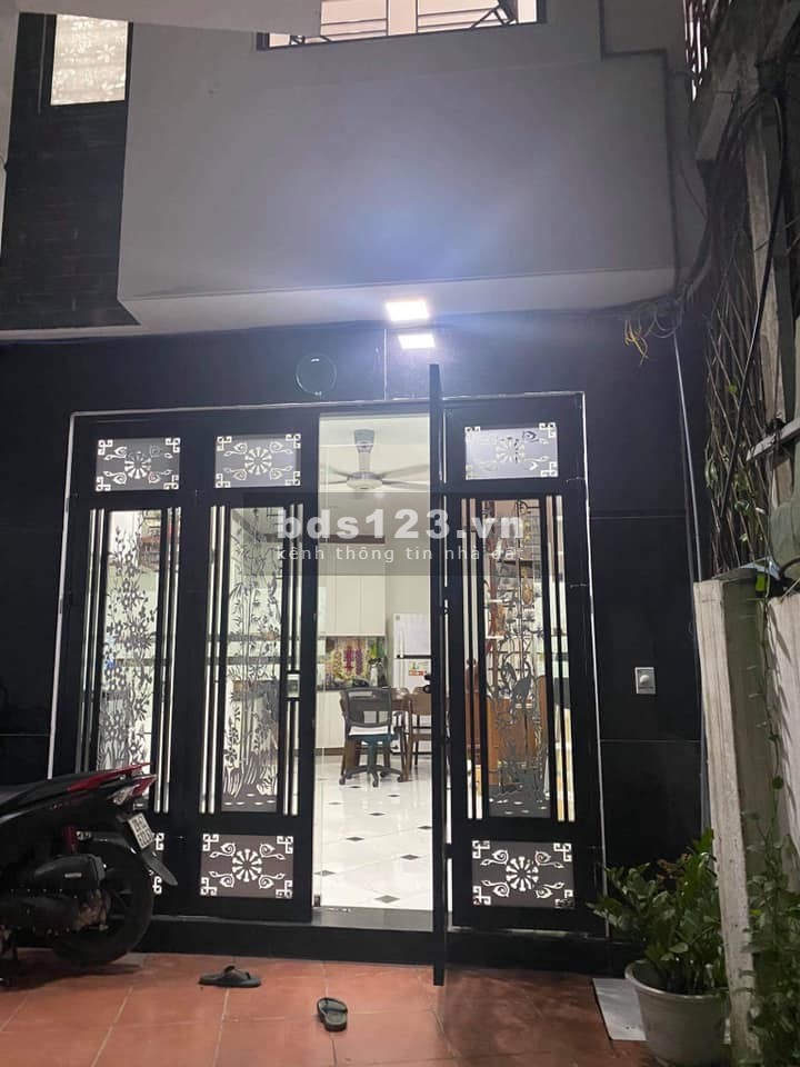 Nhà mới siêu đẹp, sách vali về ở luôn,gần đường Nguyễn trãi, 32m2, chỉ 3,3 tỷ.