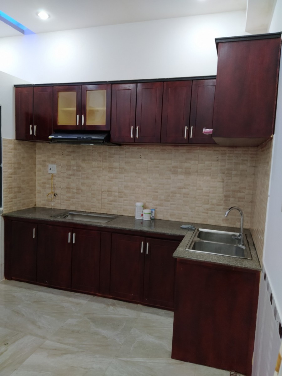 Bán nhà đẹp mặt tiền đường Bùi Huy Bích, hướng tốt, phong thuỷ tốt, giá 3.25 tỷ