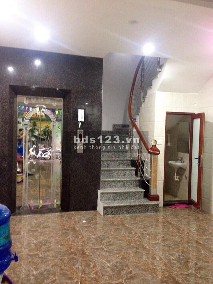 Nhà siêu hiếm phố Thái Thịnh Đống Đa 5 tầng thang máy kinh doanh 2 mặt thoáng