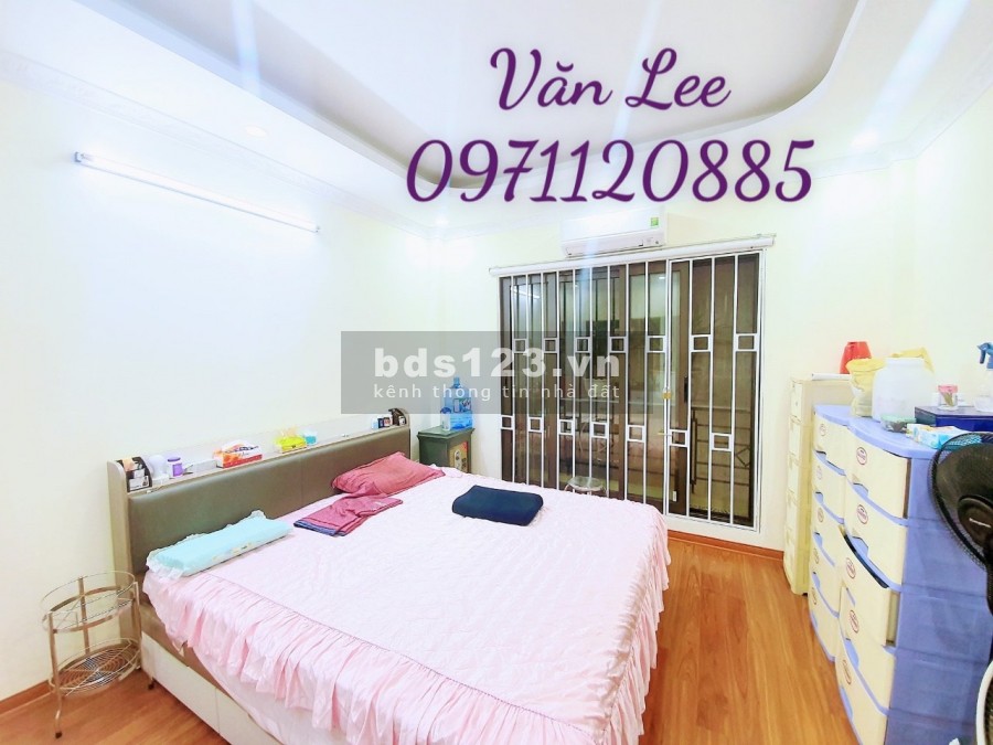 Giáp Nhị Hoàng Mai quá rẻ, dt 41m2, giá bán chỉ 3 tỷ, gần Giải Phóng, nhà cực đẹp