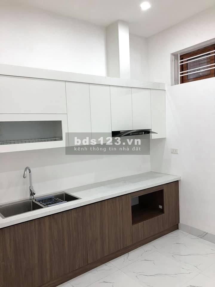 Bán nhà mùa covid nguyên căn rộng 48m2, 5 tầng, giá hơn 4 tỷ, liên hệ chính chủ